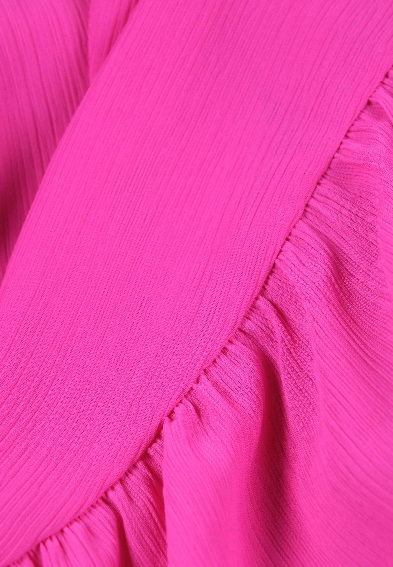Robe femme courte fuchsia coupe cache-cœur avec ceinture nouée