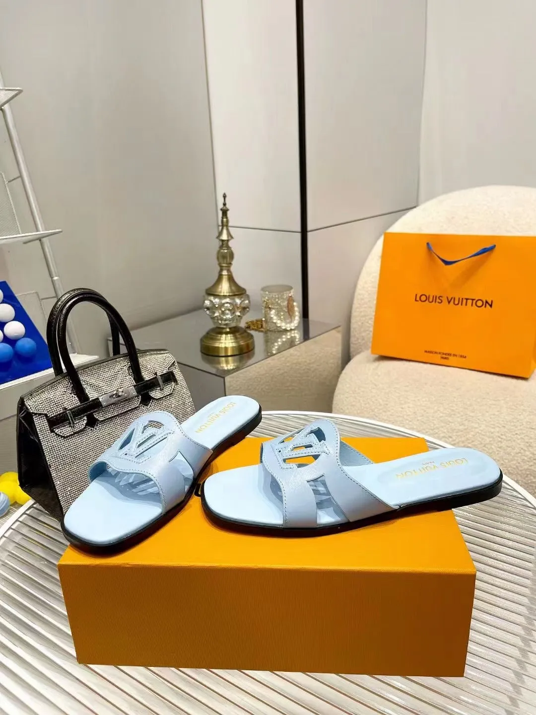 SE1095 LV Isola Flat Mule /  Size5-11